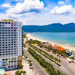 Le Hoang Beach Hotel Danang